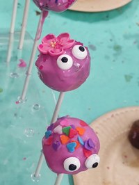 Gurasoak Berbetan - Cake Pop tailerra