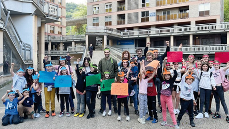 GURASOAK BERBETAN. Familia-giroa euskalduntzea helburu