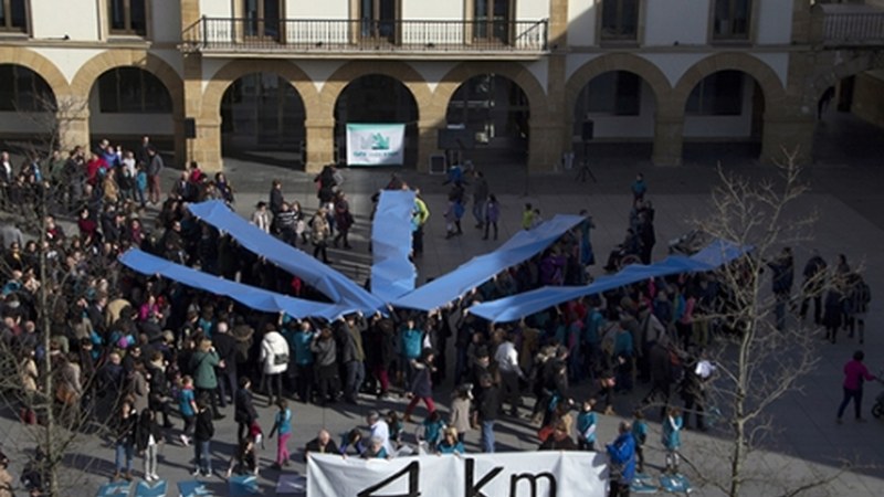 Gure Esku Dago-k deituta eibartarrekin argazkia egingo da zapatuan