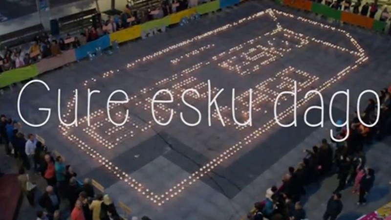 Gure Esku Dago-k zapatuan Eibarren egindako ekitaldiaren bideoa ikusgai
