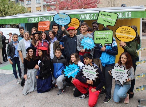 "Gurea birziklatzea da" kanpaina Eibarren egongo da gaur eta bihar