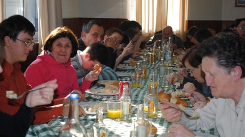 Gureak lantegikoek jai giroan eman zuten zapatua