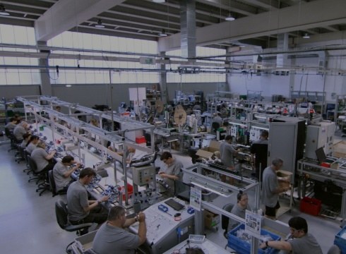 Gureak taldeko 2.500 beharginen jarduera etetea adostu dute enpresak eta sindikatuek