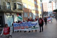 Gutxieneko pentsioak gutxieneko soldatarekin parekatzea eskatu zuten manifestazioan