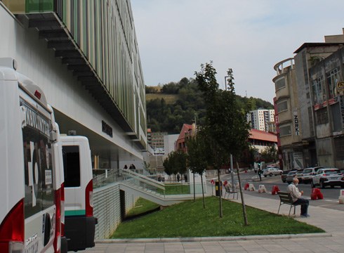 Hamabi koronabirus kasu zenbatu dituzte Eibarren, 50 Debabarrenean