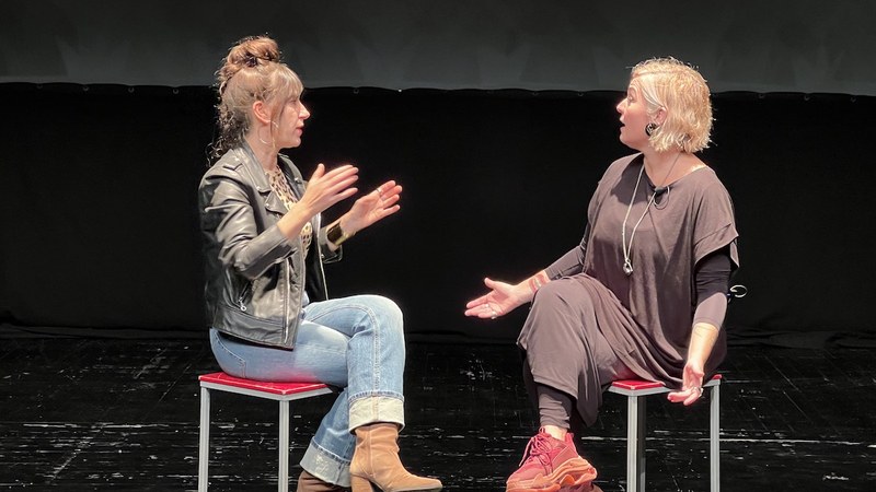 HARIAN | Jasone Osoro eta Zaloa Urain, bideak egiten