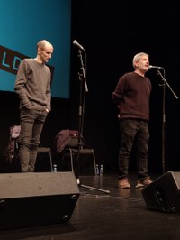 Harrera beroa egin diote eibartarrek 31. San Andres Bertso Jaialdian aritu den boskoteari Harrera beroa egin diote eibartarrek 31. San Andres Bertso Jaialdian aritu den boskoteari