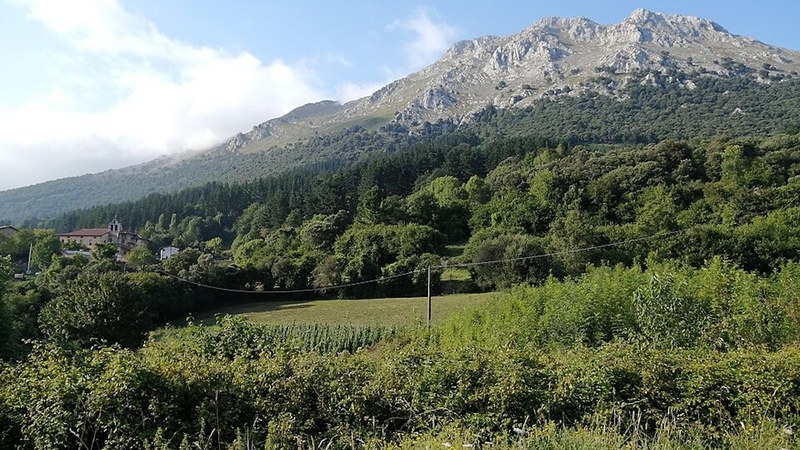 Hartzaren Urratsak jarraituko dituzte Deporreko mendizaleek