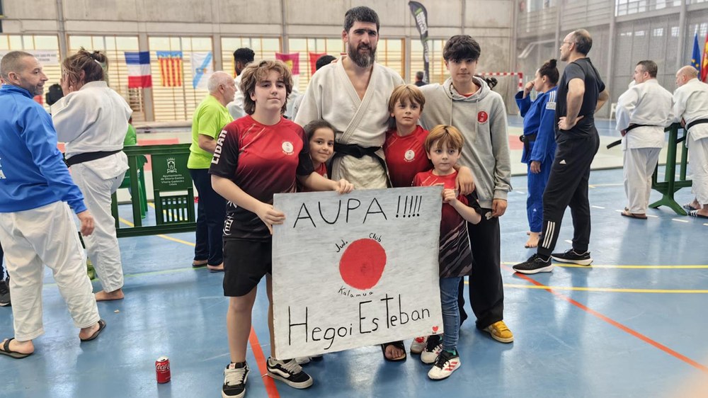 Hegoi Esteban bosgarren Gasteizeko beteranoen judo Kopan