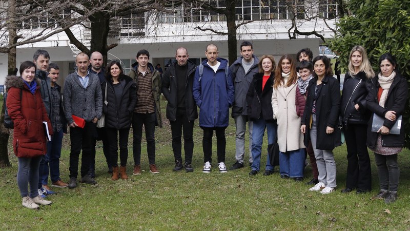 Hekimenek «konpromisoa» eskatu die erakundeei, euskal hedabideei «beste bultzada handi bat emateko»