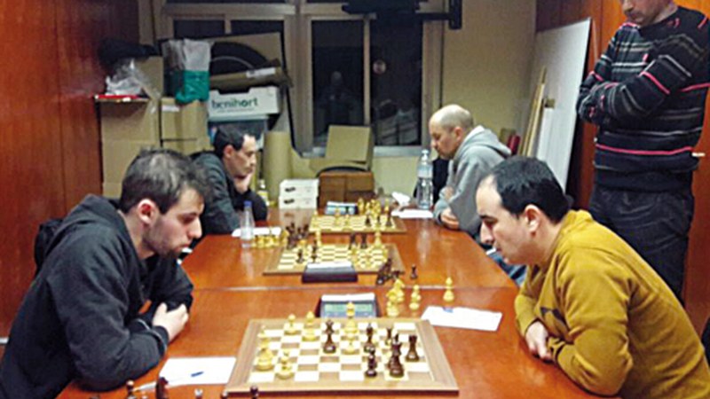 Helduentzako hastapeneko xake ikastaroa antolatu du Deporrek