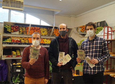 “Hemen ondo birziklatzen dugu” ikurra eskualdeko saltoki txikietan aplikatuko du orain Mankomunitateak
