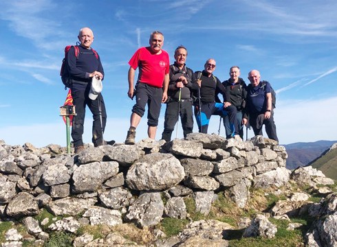 Herri Txikien 6. etapak gozatzeko aukera eskaini zien Deporreko mendizaleei