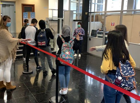 Ikasturte berria aurrekoa amaitu zen bezala hasiko dela adierazi dute Hezkuntza Sailetik