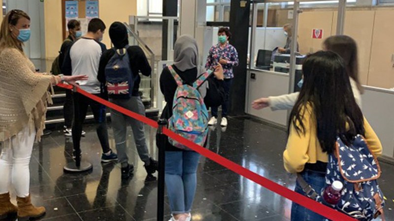 Ikasturte berria aurrekoa amaitu zen bezala hasiko dela adierazi dute Hezkuntza Sailetik