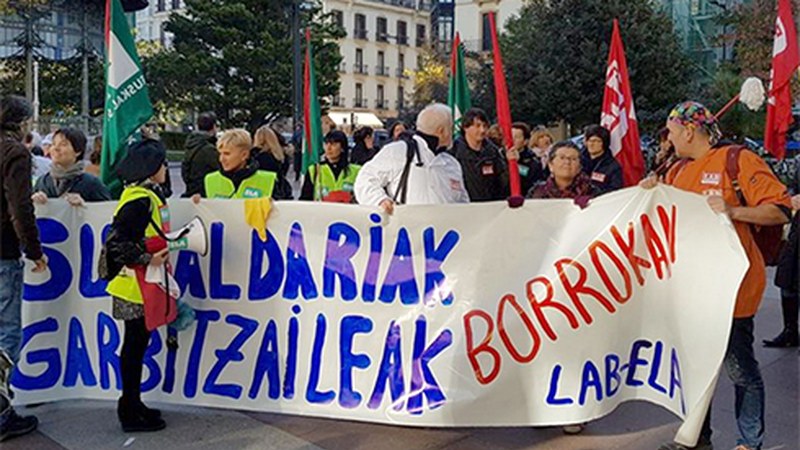 Hezkuntzako garbitzaileek euren lan baldintzak salatzeko elkarretaratzea egingo dute bihar goizean