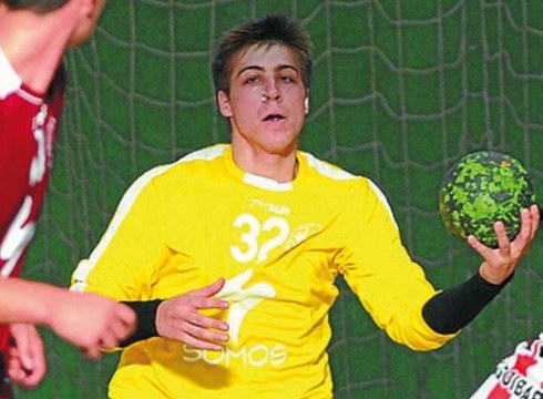 Hierros Servando Eibar Eskubaloiak lidergoan hasi du denboraldia