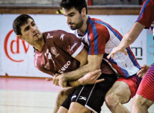 Hierros Servando gero eta sendoago lidergoan