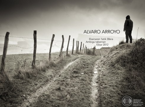 Hiru argazki erakusketa ekainean