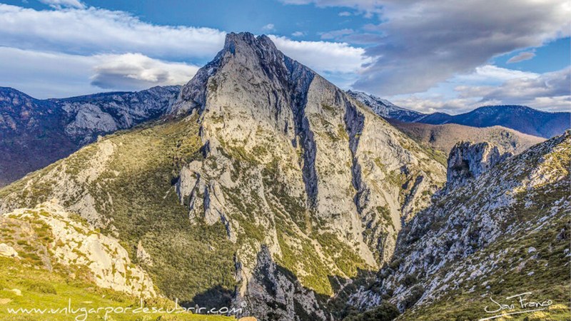 Hiru eguneko irteera antolatu dute Liebanako mendietara