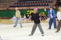 Hiru Erregeek magiaz betetako kalejira egin zuten, gauean opariak banatu aurretik