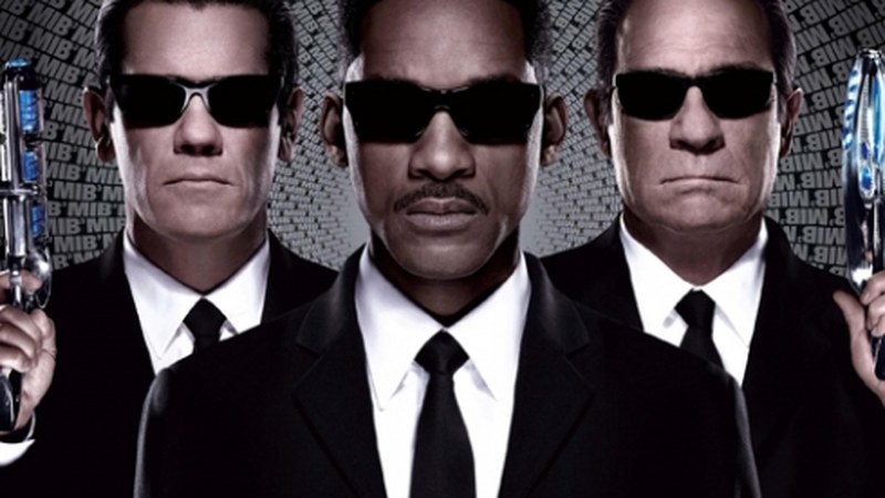 Hiru film ikusgai Coliseo antzokian