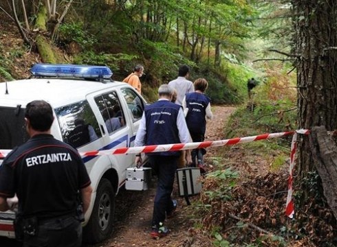 Hiru lagun atxilotuta domekan agertu zen gizonaren heriotzarengatik