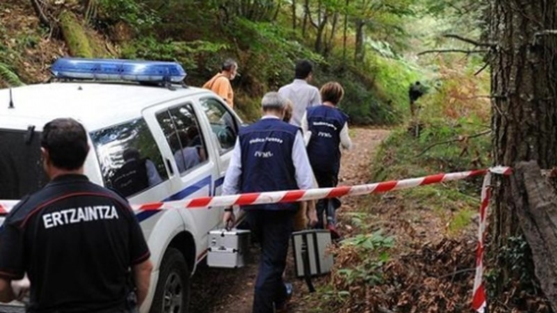 Hiru lagun atxilotuta domekan agertu zen gizonaren heriotzarengatik