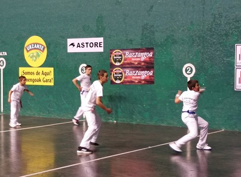 Hiru partiduko jaialdia prestatu dute Deporreko pilota batzordekoek biharko