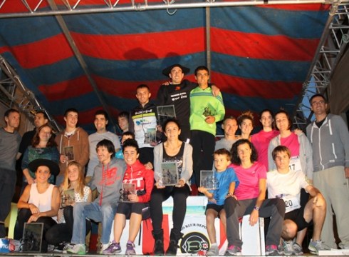 Hirurehundik gora korrikalari Asier Cuevas herri lasterketan