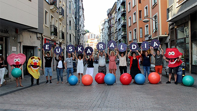 Hizkuntza ohiturak astintzeko 11 egun