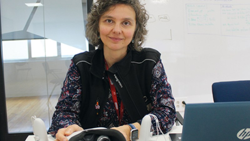 Alina Ivan (Armeria Eskola): “Hizkuntzak errealitate birtualaren bidez ikasteak onura asko ditu”