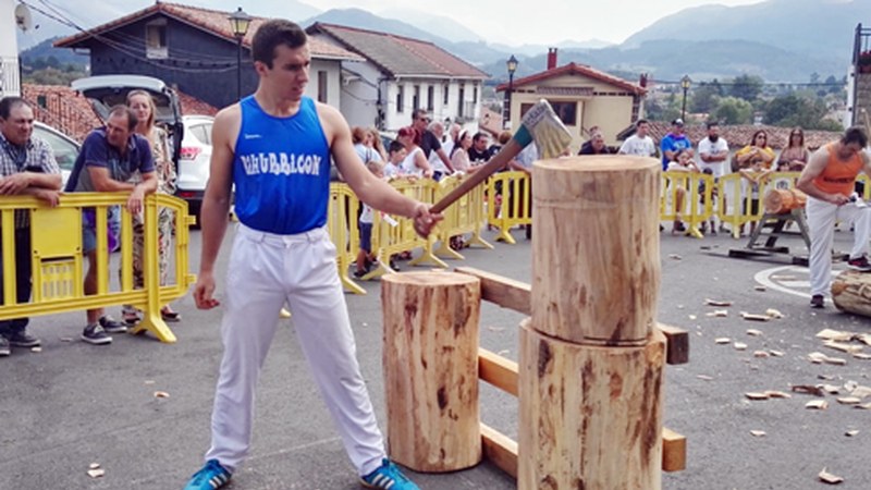 Hodei Ezpeletak Urrezko Banakako Aizkolari Txapelketaren finala jokatuko du etzi eguerdian Azpeitian