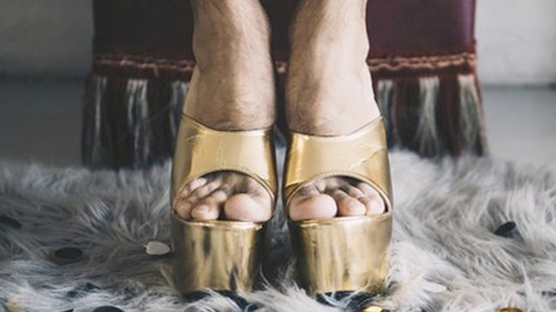 Hortzmuga konpainia: “Publikoak, barre artean, zaplazteko emozionala jasoko du”