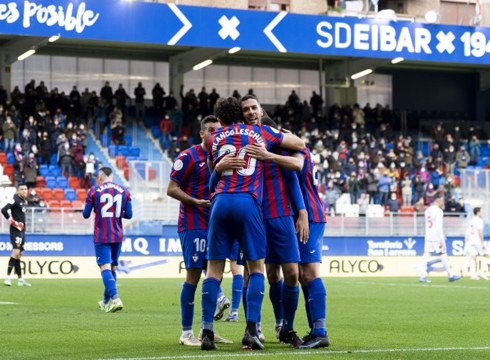 Huescaren aurkako partidurako deialdia: zapatuan denok Ipuruara!