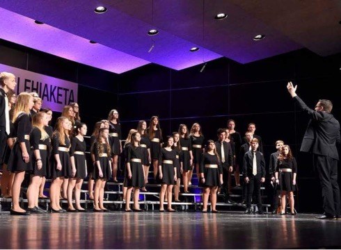 Hungariako Lautitia Children's Choir haur abesbatzak emanaldia eskainiko du astelehenean Coliseoan