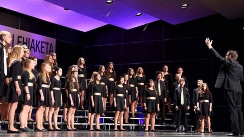Hungariako Lautitia Children's Choir haur abesbatzak emanaldia eskainiko du astelehenean Coliseoan