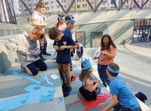 Hurrengo barixakuan itxiko da familien arteko ginkanarako izen-ematea