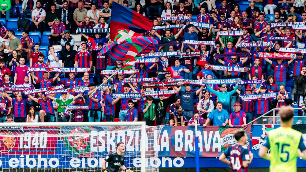 Hypermotion Ligako Eibar gaur hasi da domekako partidua prestatzen