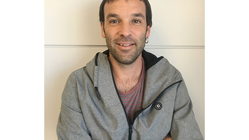 Ibai Redondo: “Ikasleen ahalduntzea, autonomia eta ikuspegi kritikoa sustatu behar du ebaluazio hezitzaileak”