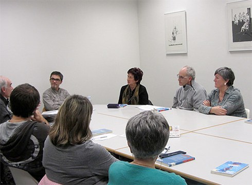 Idazlearekin Harixa Emoten euskerazko irakurle talderako aurrematrikulazioa bihar hasiko da