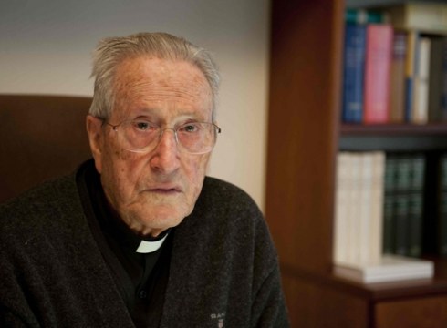 Ideologia eta gizakiari eskainitako zikloa ixteko mahai-ingurua