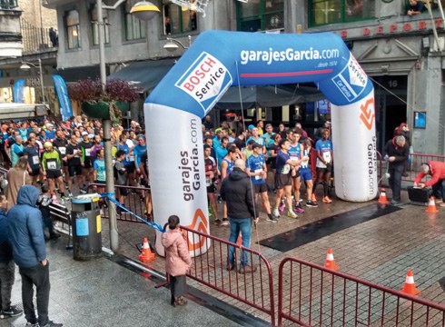 Idoia Nogales eta Kalaka Gonzalez lehenak izan ziren Asier Cuevas herri-lasterketan