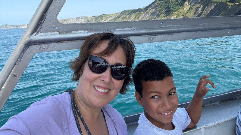 Iera Larrañaga, Oporrak Bakean: “Haiek gugandik ikasten dute, baina guk ere haiengandik asko ikasten dugu”