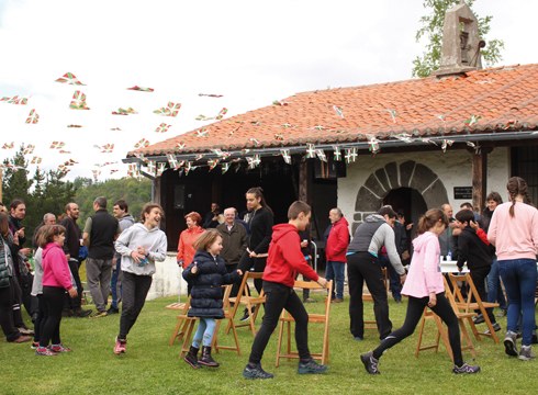 Igandean Santa Kurutz jaiak ospatuko dira