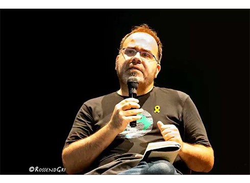 Igor Meltxor, kazetari eta ikerlaria: “Prekarietateaz, miseriaz eta heldulekurik gabeko biziaz baliatzen dira apostu-etxeak”