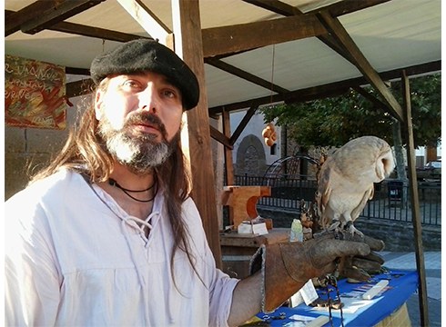 Igor Unanue Osoro, egur lantzearen artisaua: “20 egur-mota inguru erabiltzen ditut piezak egiteko, denak bertokoak”