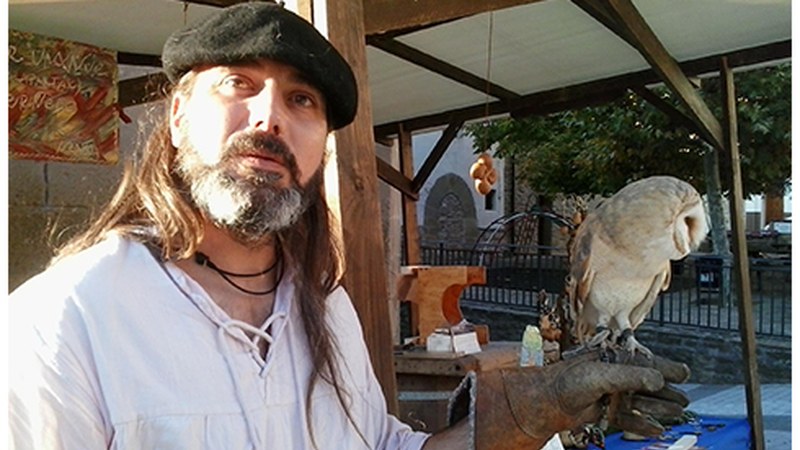 Igor Unanue Osoro, egur lantzearen artisaua: “20 egur-mota inguru erabiltzen ditut piezak egiteko, denak bertokoak”