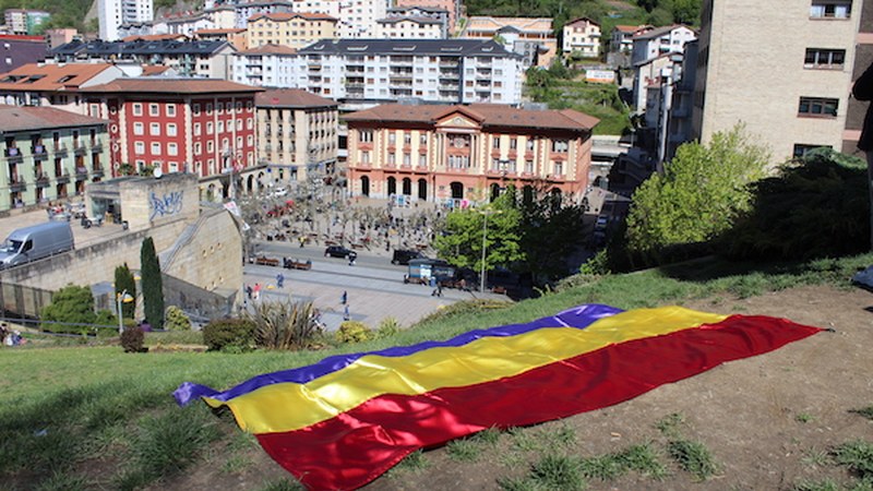 II. Errepublikaren 90. urteurrena