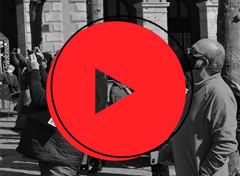 II. Errepublikaren aldarrikapenaren 90. urteurrena ospatzeko ekintzak egin dituzte goizean